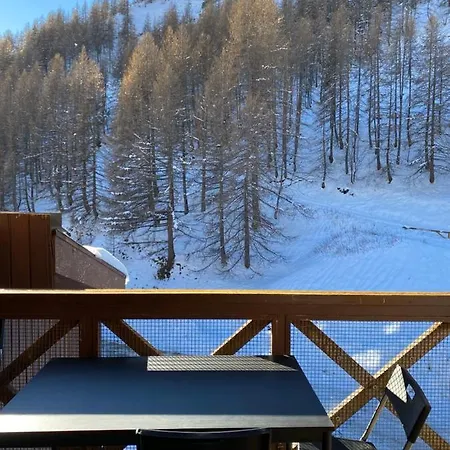 Apartment Avec Coin Nuit En Mezzanine La Foux D'allos Allos